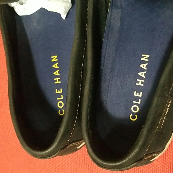 COLE HAAN SHOES - Picture 10 of 11